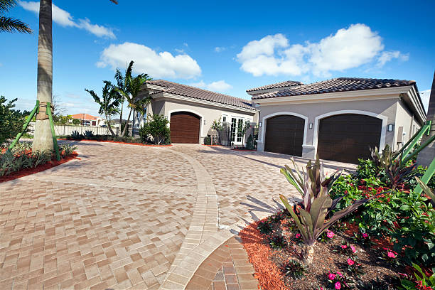 Best Interlocking Driveway Pavers  in Briarcliff, TX